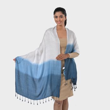 Ombre-Schal mit Quasten aus Poly-Seide-Modal, 70x200 cm, Dunkelblau