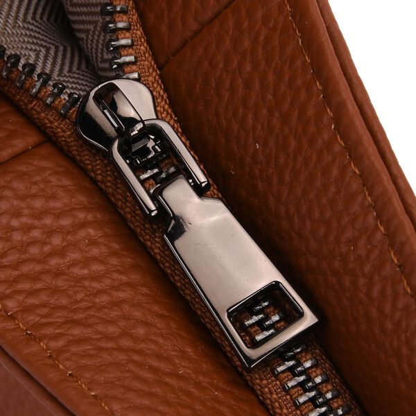 Leder-Crossbody-Tasche mit 3 Tragevarianten, 32x12x25 cm, Braun image number 9