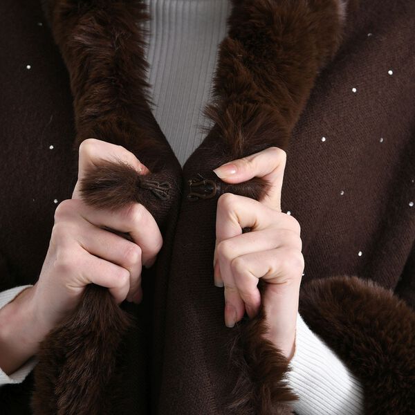 LA MAREY Poncho mit Kunstfellbesatz und Kristall-Detail, Braun, Einheitsgr&ouml;&szlig;e image number 7