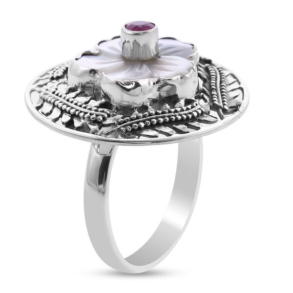 Royal Bali Kollektion - roter Granat und Perlmutt-Ring, 925 Silber  ca. 0,30 ct image number 3