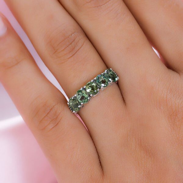 Natürlicher, grüner Apatit und Diamant-Ring - 2 ct. image number 3