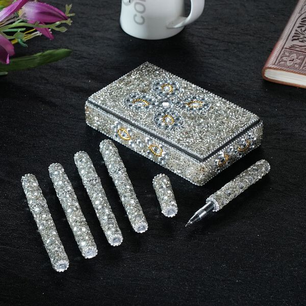 Perlenverziertes Schreibset 6 teilig, Tagebuch 10 x 15 cm, Aufbewahrungsbox, 5 Kugelschreiber, Silber image number 2