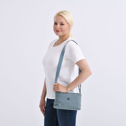 "lifestyle-Color:Blue size/Profile:Nylon Crossbody Bag wall(exterior):Nylon  Lining(interior):Polyster Pockets(exterior):zipped-1;Pockets(interior): zipped-1. Measurement(inch):24*15*9cm   strap:cm " image number 1