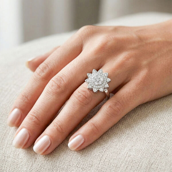 Wei&szlig;er Zirkonia Cluster-Ring, 925 Silber rhodiniert  ca. 0,65 ct image number 3