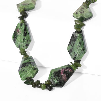 EVER TRUE Rubin Zoisite, Nephrit Halskette ca. 45 cm Nickelfreies Messing ca. 485.00 ct