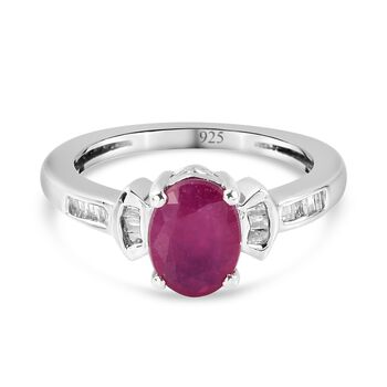 Afrikanischer Rubin (Fissure gef&uuml;llt) und Diamant Solit&auml;r-Ring, 925 Silber platiniert (Gr&ouml;&szlig;e 16.00) ca. 1,65 ct