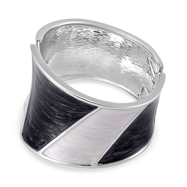 Schwarz-Weiß Eleganz Armreif - Modernes Wellen-Design, Emailliert image number 3