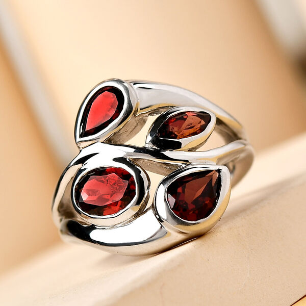 Roter Granat-Ring, reines Messing platiniert  ca. 2,70 ct image number 2