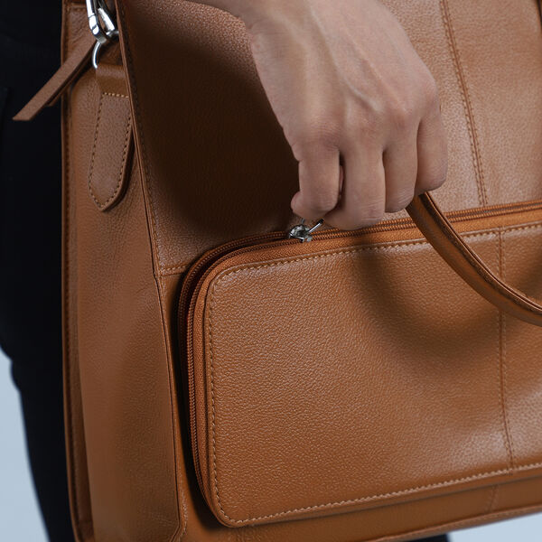 Handtasche aus echtem Leder, hellbraun image number 4
