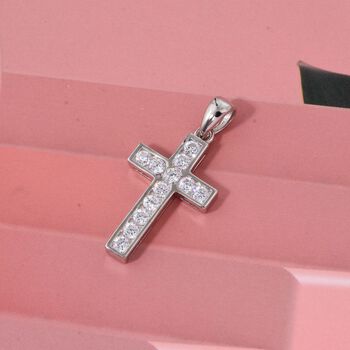 LUSTRO STELLA wei&szlig;er Zirkonia Kreuz Anh&auml;nger