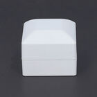 Solid poliertes LED Licht Ringetui, Größe 6,3x6x5cm, Weiß