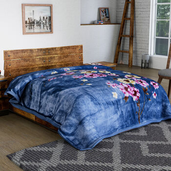 SERENITY NIGHT - superweiche, schwere &Uuml;bergangsdecke, Gr&ouml;&szlig;e 200x230 cm, Magnolie blau