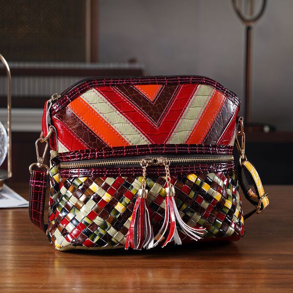 CHAOS BY ELSIE Leder Crossbody Tasche mit RFID Schutz und Rei&szlig;verschlussf&auml;chern 25.5 x 10 x 22 cm Multicolor Rautenmuster image number 1