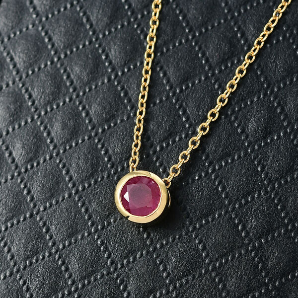 D'Joy afrikanischer Rubin Anh&auml;nger mit 50cm Edelstahl-Kette,  925 Silber in Goldton  - 1,28 ct. image number 2