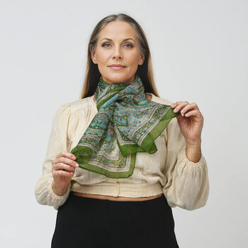 Geschmeidiger Luxuri&ouml;ser 100% Seidenschal, gr&uuml;n