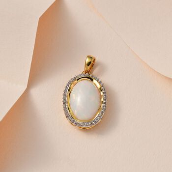 AAA Nat&uuml;rlicher, &auml;thiopischer Welo Opal, Wei&szlig;er Zirkon Anh&auml;nger 925 Silber Gelbgold Vermeil ca. 4,57 ct.