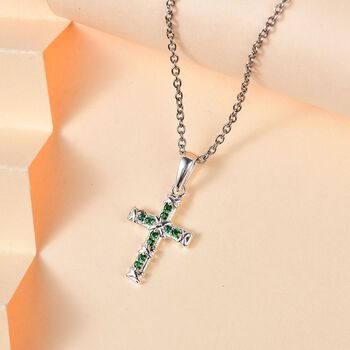 XOXO gr&uuml;ner kubischer Zirkonia-Keruz-Anh&auml;nger mit 50cm Kette - 0,2 ct.