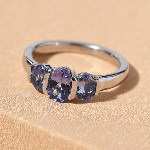 Tansanit 3-Stein-Ring, 925 Silber platiniert  ca. 1,30 ct image number 2