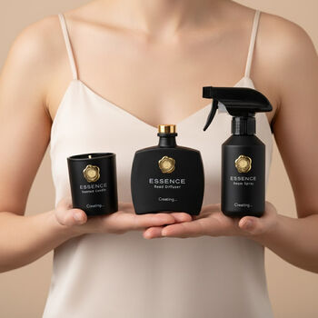 3er-Kerzenset mit Duftst&auml;bchen und Raumspray, Schwarz, 5% Parf&uuml;manteil, Raumspray 100ml, Duftkerze im Glas mit 100g Paraffinwachs, Duftnote: English Pear und Freesia