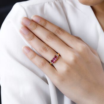 AA Rubellit und wei&szlig;er Diamant-Ring - 1,34 ct.