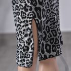 Jersey Hose für Damen mit ausgestelltem Saum, Leopardenmuster, Braun image number 4