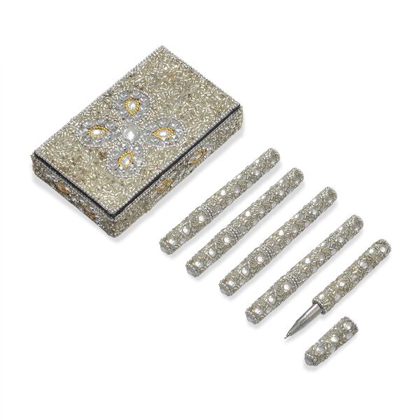 6-teiliges Schreibset mit Perlenverzierung, Aufbewahrungsbox im Tagebuchstil, 5 Kugelschreiber, Silber image number 6