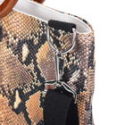 Handtasche mit Holzgriff, Schlangenhautmuster, Größe 32x12x29cm, Schwarz und Gelb image number 4