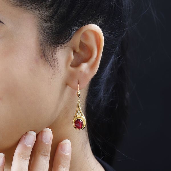 AA Afrikanischer Rubin (Fissure gef&uuml;llt), Moissanit Ohrringe, 925 Silber Gelbgold Vermeil, ca. 6.17 ct image number 3