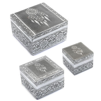 Set of 3 Dream Catcher nested oxidized box  Size:- Big box- 12x12x6.35 CM;  medium box - 8.9x8.9x5.4 CM;  Small 6.35x6.35x4.4 CM Colour: Silver