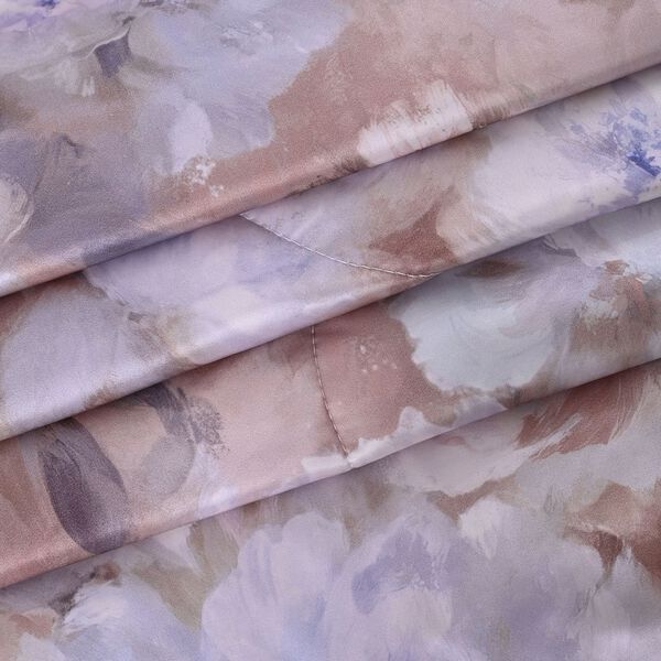 "AB side Silk quilt with cooling fabric fabric:85% nylon+15%spandex A side: print, B side match solid color Filling:100g silk+200g polyester,around 110gsm,33% silk+77% polyester Packing:gift box with PVC cover", "AB side cooling pillowcase with piping wit image number 4