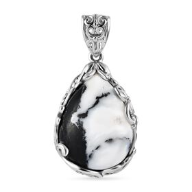 Weißer Büffel-Anhänger - 15,03 ct.