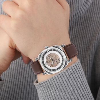 Genoa Time V2 Automatik-Uhr mit Schwarz Oxidiertem Graviertem Geh&auml;use und Braunem Lederarmband