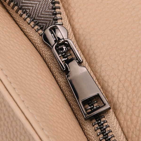 Echtleder-Crossbody-Bag im Trapez-Design, 32x12x19 cm, Hellkhaki image number 5