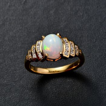 AA Nat&uuml;rlicher, &auml;thiopischer Welo Opal und Wei&szlig;er Zirkon Ring, ca. 1,71 ct