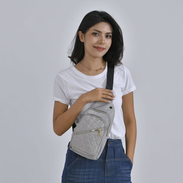 Stepp-Slingtasche mit RFID-Schutz und Kopfhöreröffnung, Größe: 17x7,5x30cm, Hellgrau image number 11