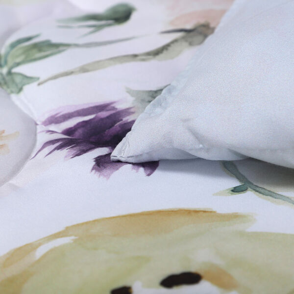 SERENITY NIGHT: 3er-Set - Bettdecke und 2 Kissenbez&uuml;ge, Blumenwiese, Mehrfarbig, Wei&szlig;&nbsp; image number 4