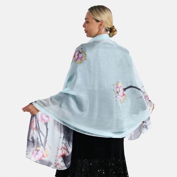  LA MAREY signature 100% silk scarf110*195cmweight:40gcolor:light blue with floral patternsMaterial:100% Mulberry silk image number 2