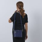 Crossbody Tasche aus 100% echtem Leder mit RFID Schutz, Größe 20x9,5x18 cm, Blau image number 2