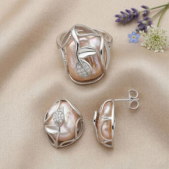 Wei&szlig;e S&uuml;&szlig;wasserperle und Zirkonia Ohrringe und flexibler Ring