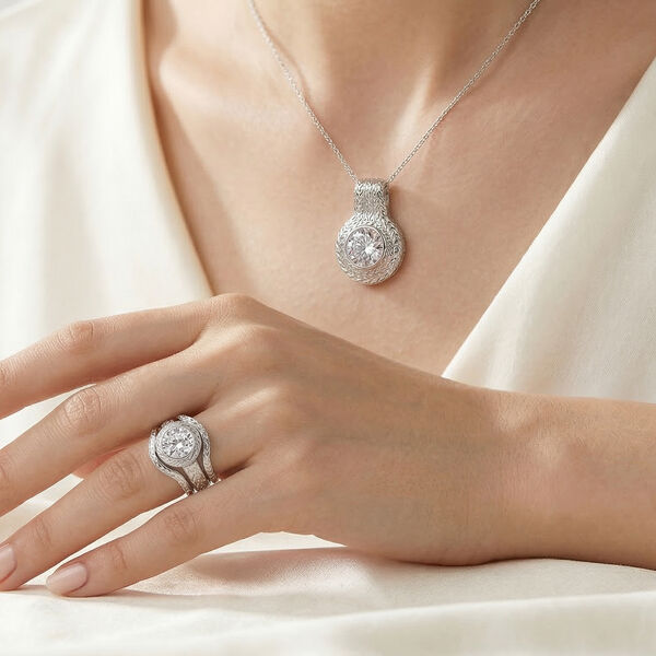 D'Joy Royal Bali Rundschliff Moissanit Ringe und Anh&auml;nger in 925 Silber image number 2