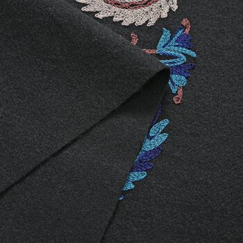 Bestickter Schal mit Paisley Bord&uuml;re, Schwarz