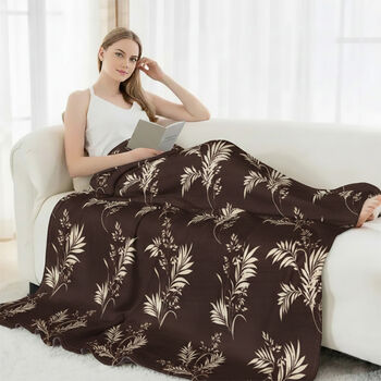 " Livmore  Printed flannel blanket 155 gms Size-150x220 cms Color-Coffee and White"