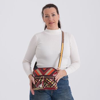 CHAOS BY ELSIE Leder Crossbody Tasche mit RFID Schutz und Rei&szlig;verschlussf&auml;chern 25.5 x 10 x 22 cm Multicolor Rautenmuster