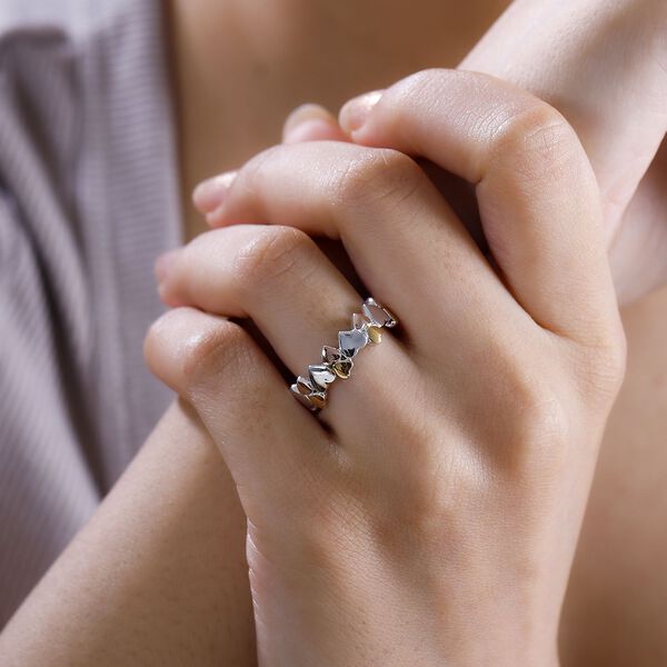 Dreifarbiger Bandring mit Herzmotiven image number 10