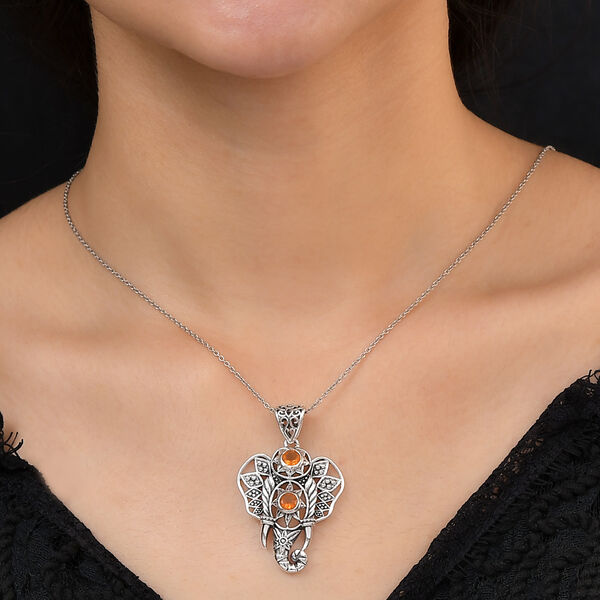 Handgearbeiteter Salamanca Feueropal Elefant-Anh&auml;nger in Silber image number 2