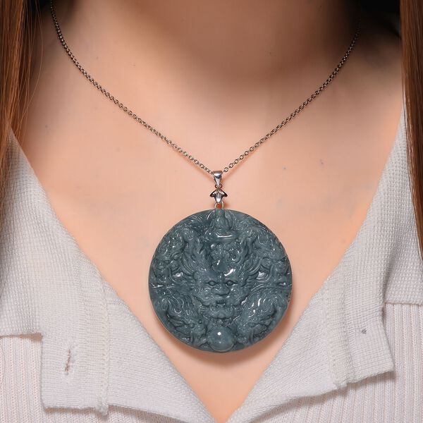 Nat&uuml;rlicher Olmek Jadeit Anh&auml;nger mit 50cm Kette - 265 ct. image number 1