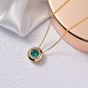 D'Joy AAA Labor kolumbianischer Smaragd und Moissanit Anh&auml;nger mit 50cm Kette - 0,76 ct.