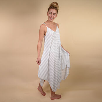 Gestreiftes Sommerkleid mit Saum, One Size, Wei&szlig;