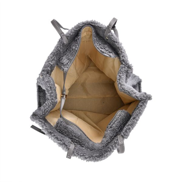 Kunstfell Schultertasche mit Schulterriemen, Grau image number 6