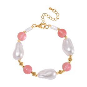 Weißes Muschelkernperle und Kirschquarz Armband, 18+5 cm